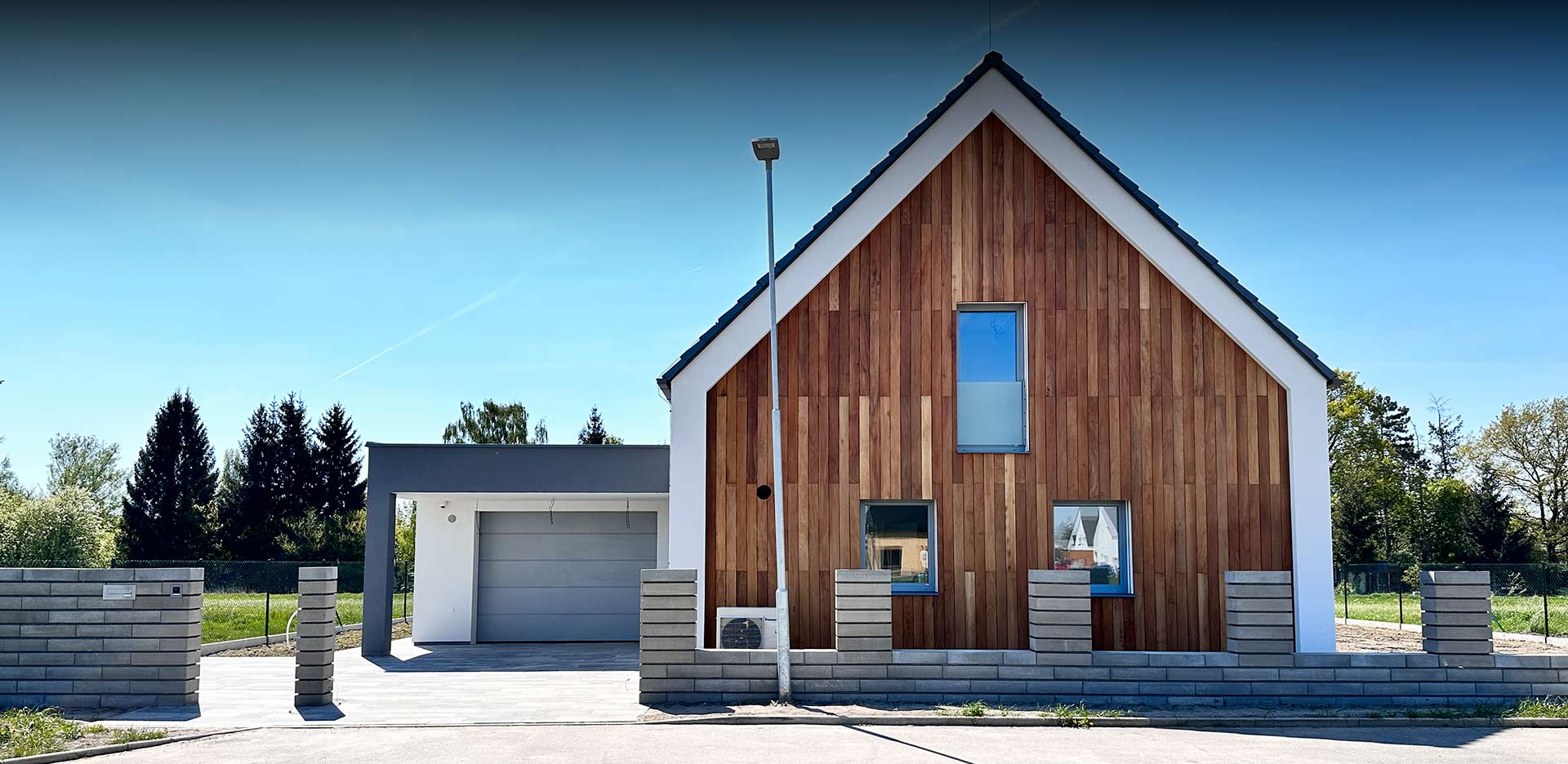 STAKL stavby a střechy – Výstavba moderních rodinných domů